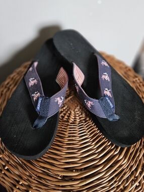 Tidewater Women's Pink Blue Embroidered Preppy Mermaid Flip Flops Sandals 11